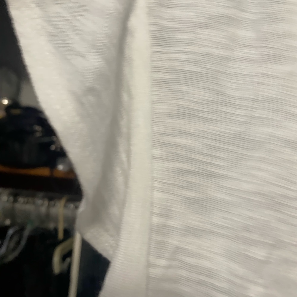 Top - Picture 4 of 4